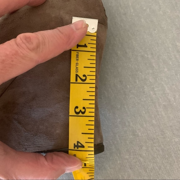 B. MAKOWSKY Bfamie Suede Strappy Wedge Sandals Zip Up Taupe with Box Size 10 - Picture 11 of 13